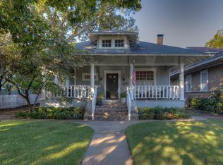 1300 Belle Pl, Fort Worth, TX 76107