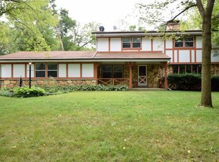 W286S5041 Woods Rd, Waukesha, WI 53189