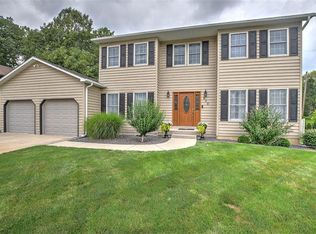 950 E Marlin Dr, Decatur, IL 62521