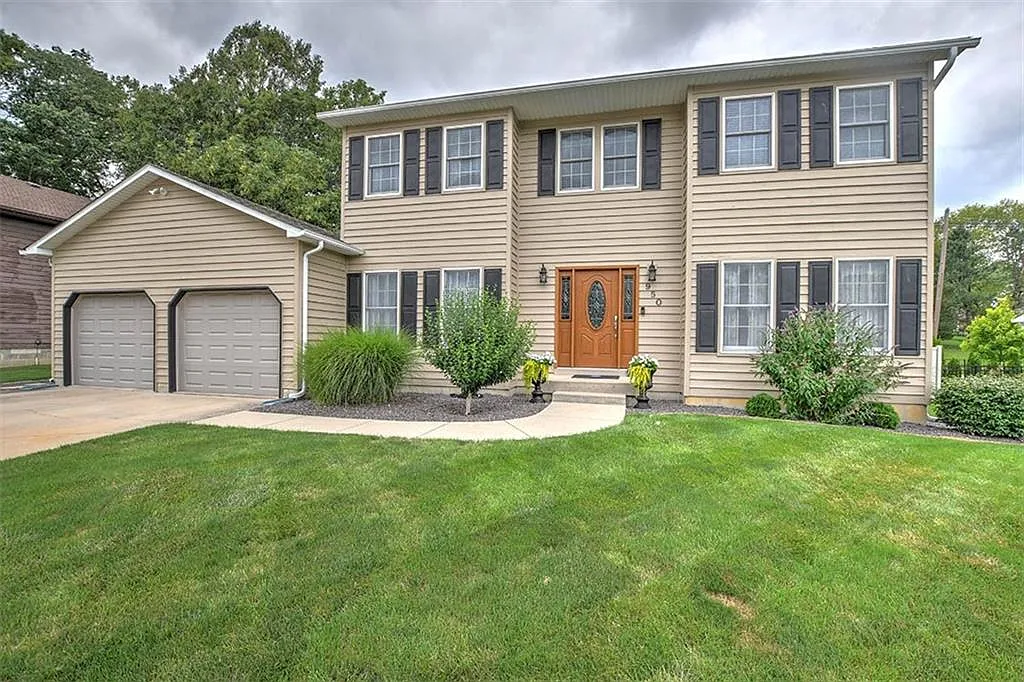 950 E Marlin Dr photo 1