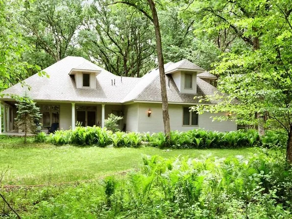 17 Baillon Ln, Lakeland, MN 55043