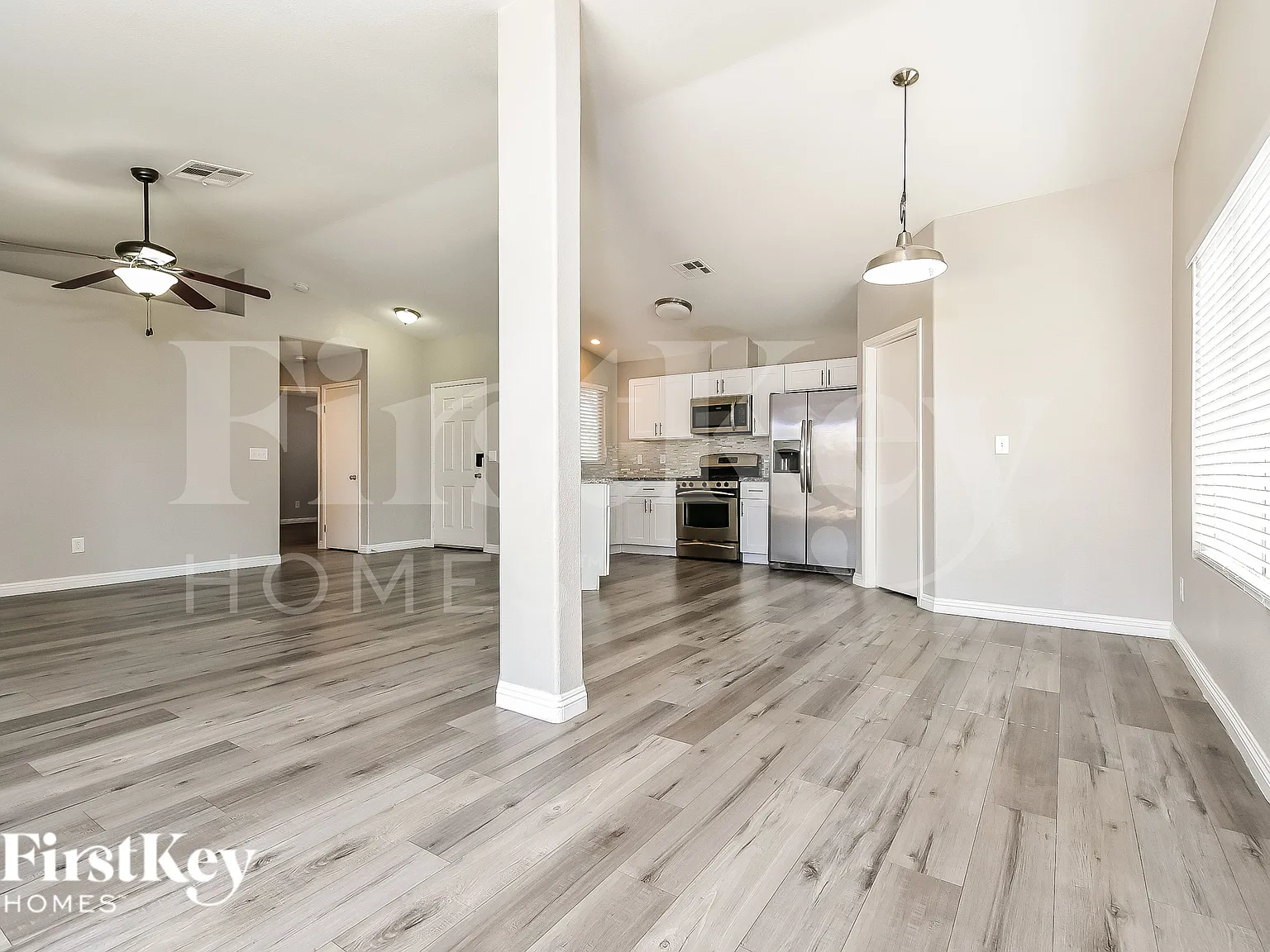 3 bed, 2.0 bath, 1311 sqft, $2,260 — Photo 4