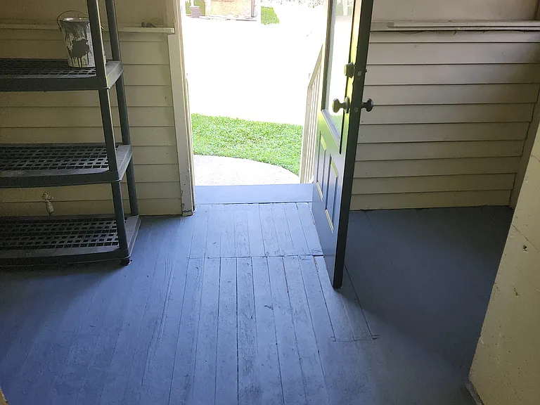 2725 Washington Ave — Photo 14