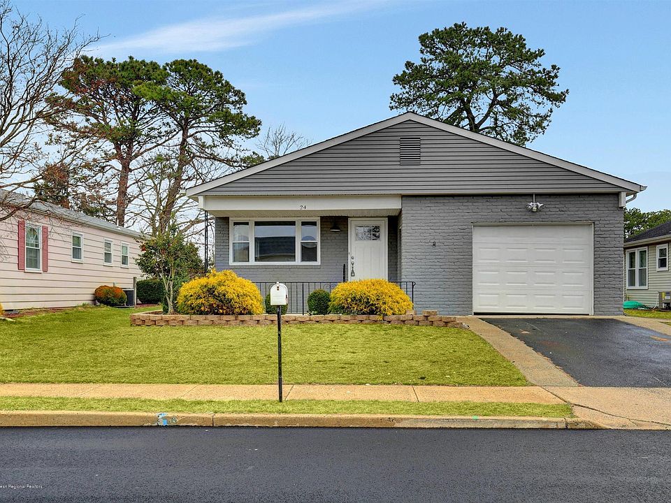 1st image of 24 Ramona Dr