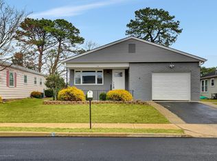 24 Ramona Dr, Toms River, NJ 08757