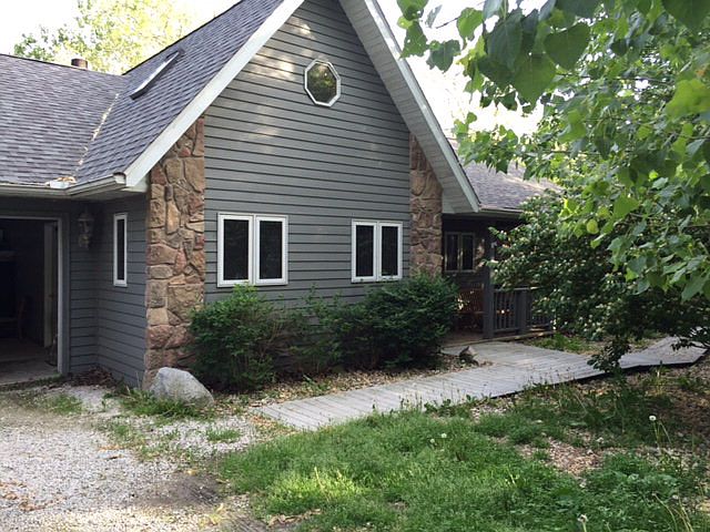 1st image of 223 W Autumn Dr