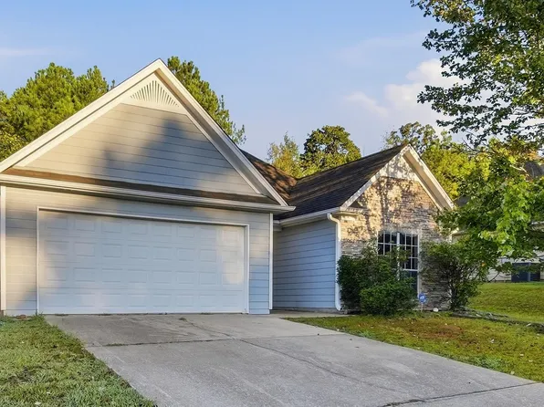 508 Camden Cove Cir, Calera, AL 35040