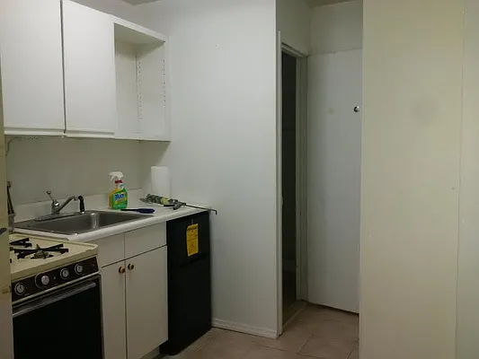 Rented by Secure One LLC | media 4