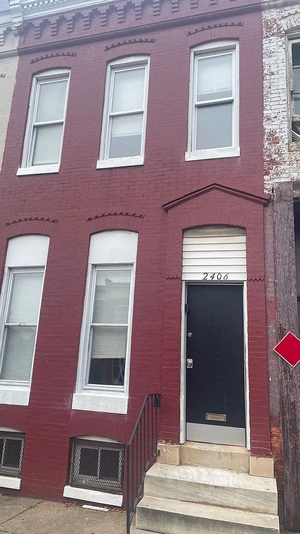 2406 Druid Hill Ave — Photo 1