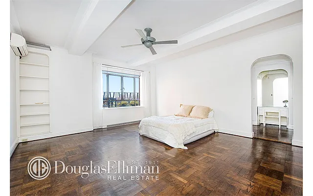 Rented by Douglas Elliman | media 6