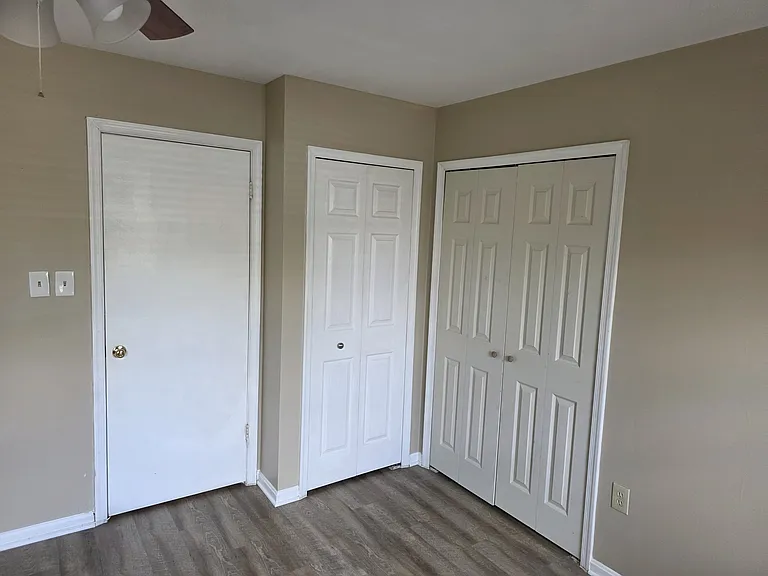 8579 Burlington Ct — Photo 9