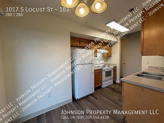 4th image of 1017 S Locust St APT 103