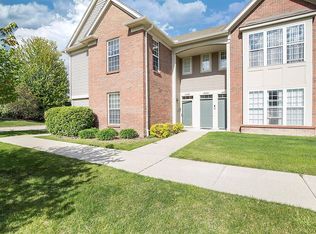 51946 Wave Ln #93, Chesterfield, MI 48051