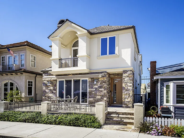 119 Opal Ave — Photo 3