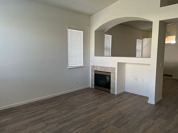 3rd image of 1542 Latherton Way