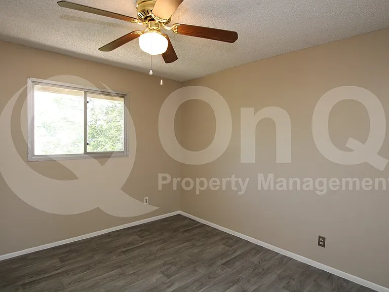 3843 S Mill Ave — Photo 12