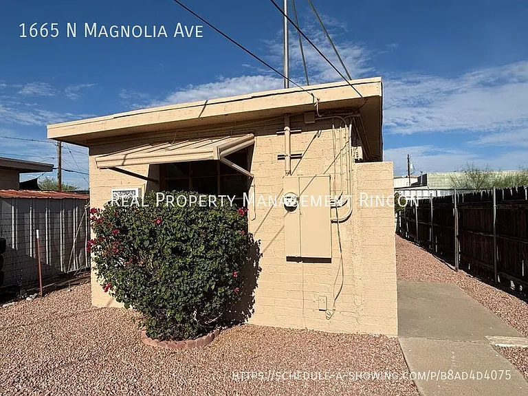 1665 N Magnolia Ave — Photo 2