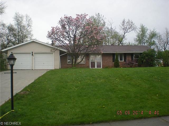 1st image of 104 Greenbriar Dr