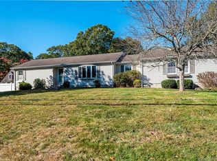 21 Attawan Rd, Niantic, CT 06357