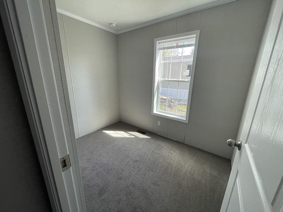 1st image of 4925 Genesse St #352S