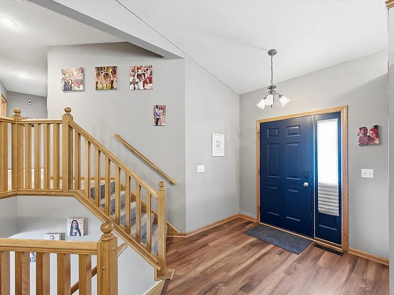 701 E Beaver St — Photo 9