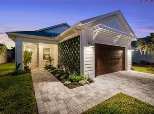 143 Cambria Ln, Naples, FL 34112