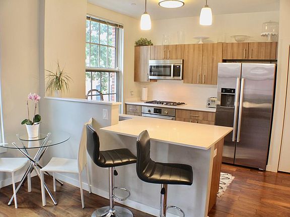 5th image of 45 1st Ave #208