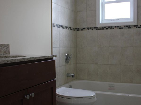 20 Main St #C