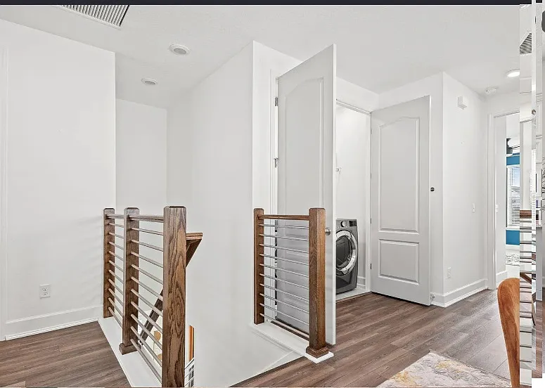 3 bed, 2.5 bath, 1995 sqft, $3,400 — Photo 4