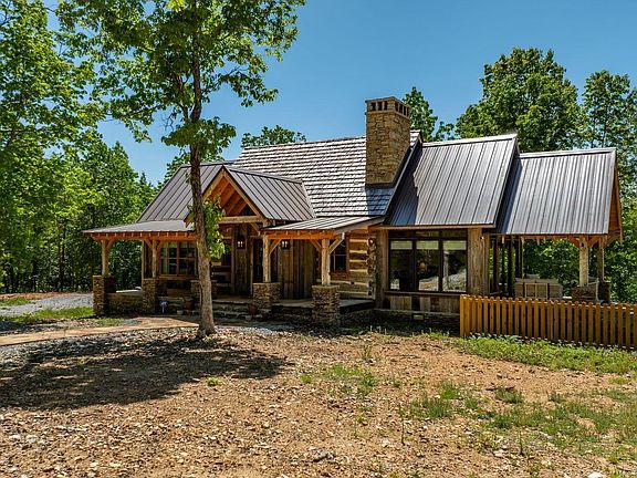5th image of 425 Barnhardt Rd