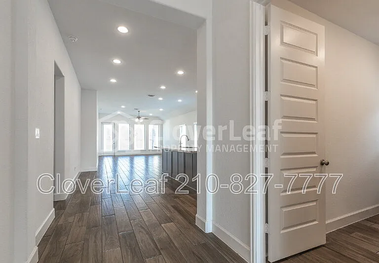 1045 Blue Oak Blvd — Photo 15