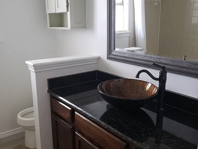 508 Tarragon Ln — Photo 8