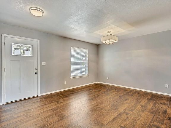 2nd image of 2901 Brady Pl