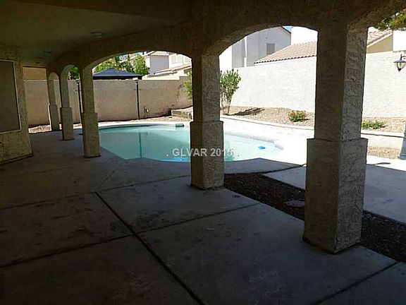 5th image of 1520 Cliff Branch Dr
