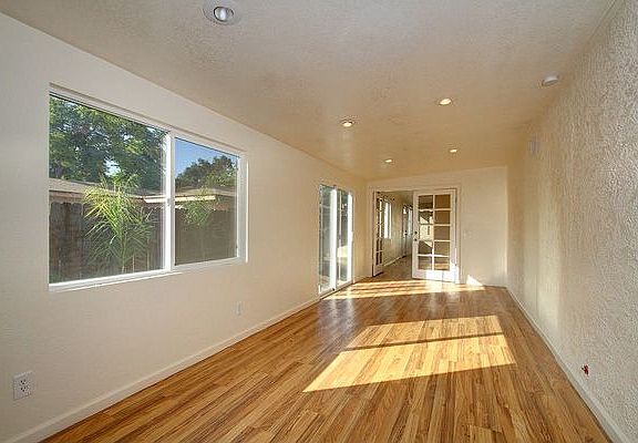 5th image of 421 Almond Ave