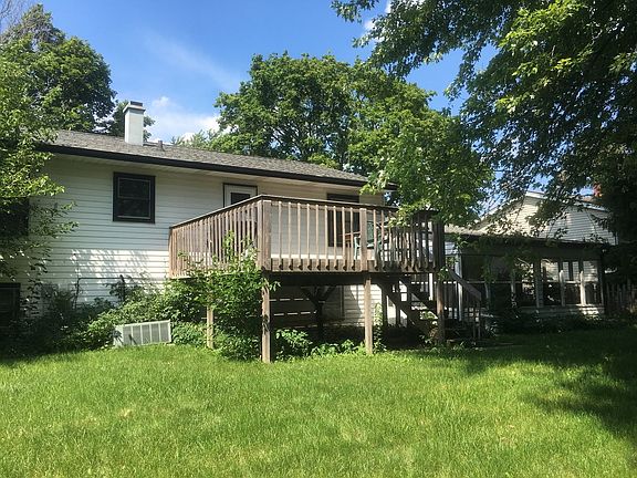 2nd image of 124 Sunshine Ln