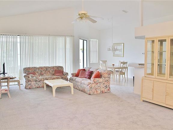 3rd image of 1210 S Pointe Alexis Dr