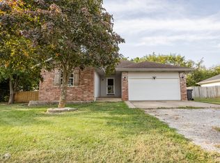 412 Westview Avenue, Clever, MO 65631