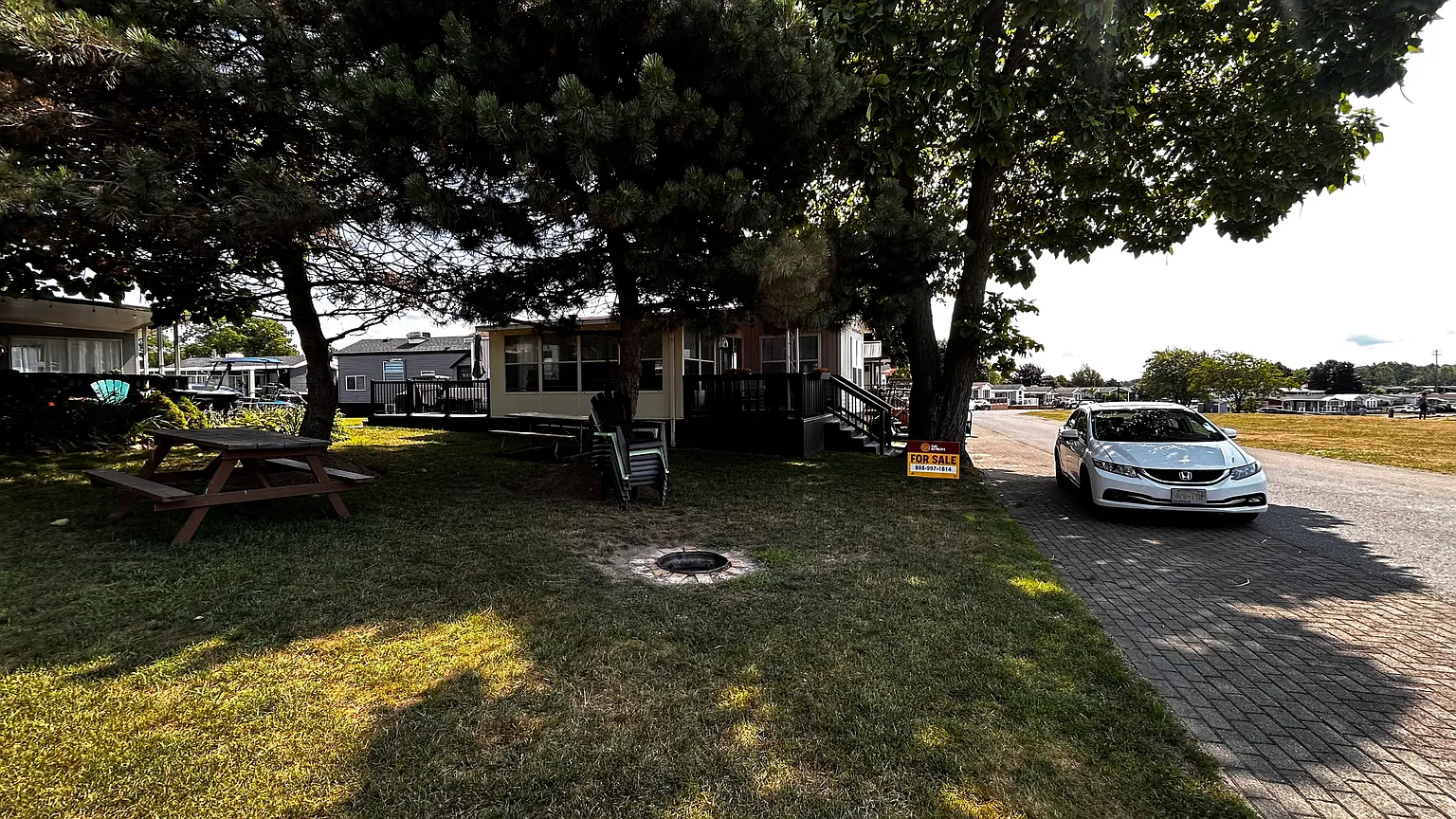 490 Empire Rd #Qvv030 photo 1