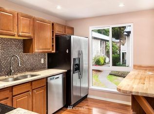 1610 103rd Ave NE APT S4, Bellevue, WA 98004