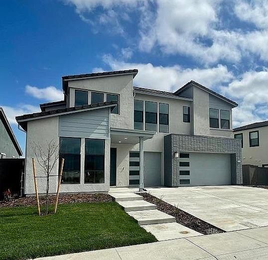 1st image of 3329 Jamboree Dr