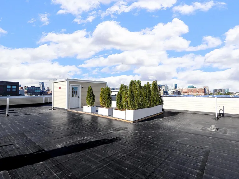 340 W 2nd St #9 — Photo 28