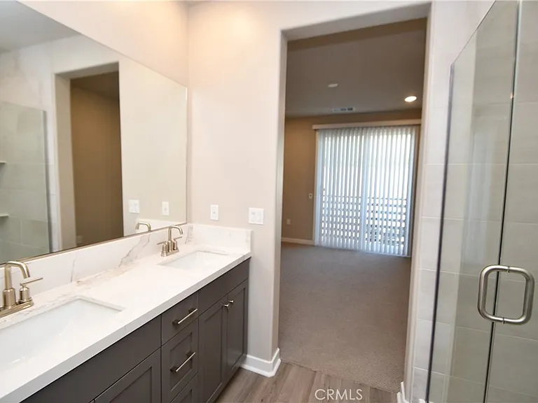 1487 Skyline Ln — Photo 17