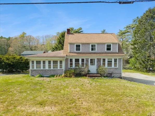 57 Onset Ave, Wareham, MA 02571
