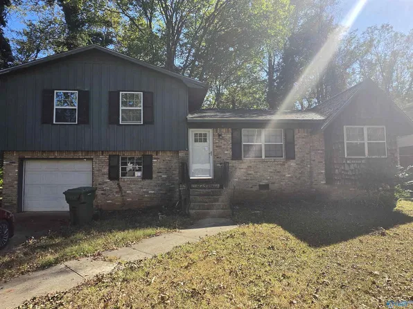 3721 Pecan Grove Dr NW, Huntsville, AL 35810