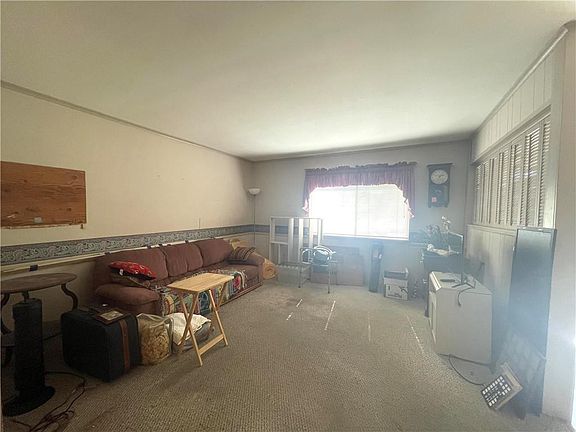 2nd image of 8815 Darby Ln