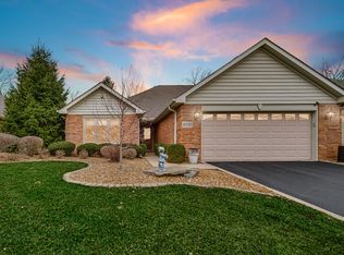 8240 Meadow Ln, Saint John, IN 46373