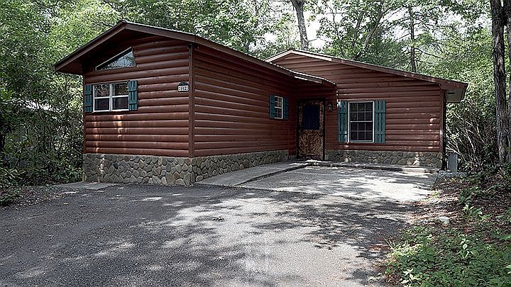 1st image of 112 Grouse Cir