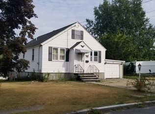 31 Linwood Ave, Methuen, MA 01844