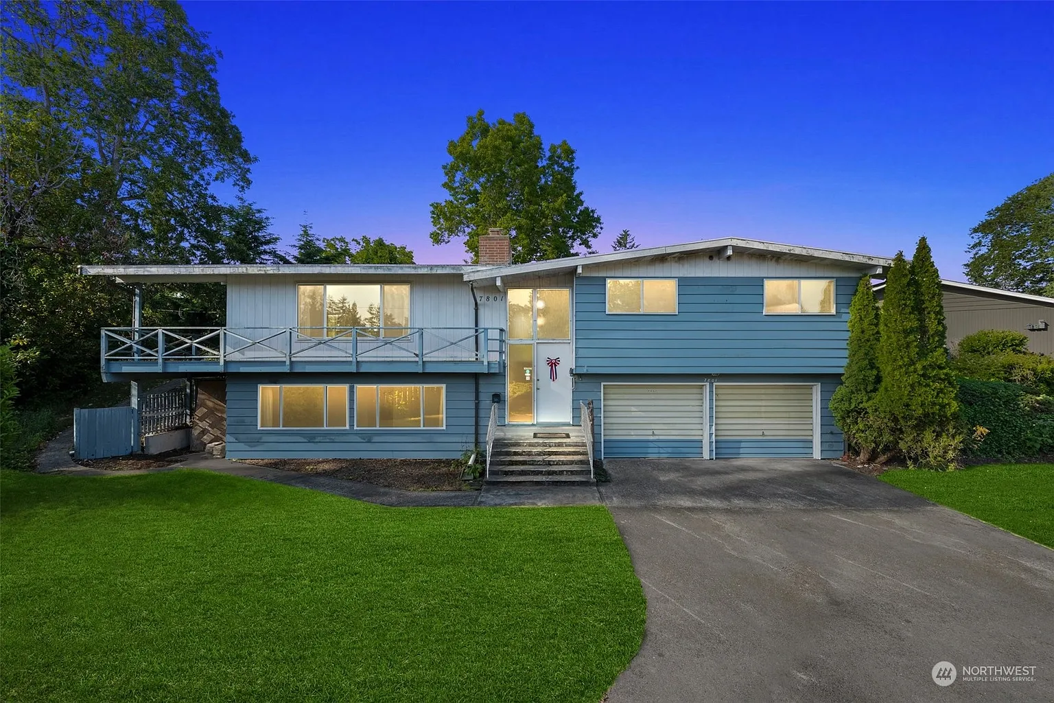 7801 Emerald Drive SW photo 1